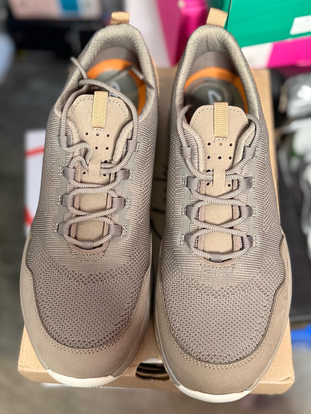 New Clarks Men's Brown Mesh & Suede Lace-Up Sneakers Size 11